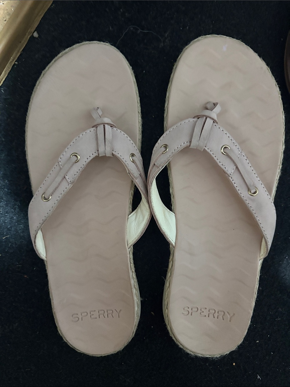 Sperry Women's Blush/Light Pink Thong Sandals with Gold Eyelets